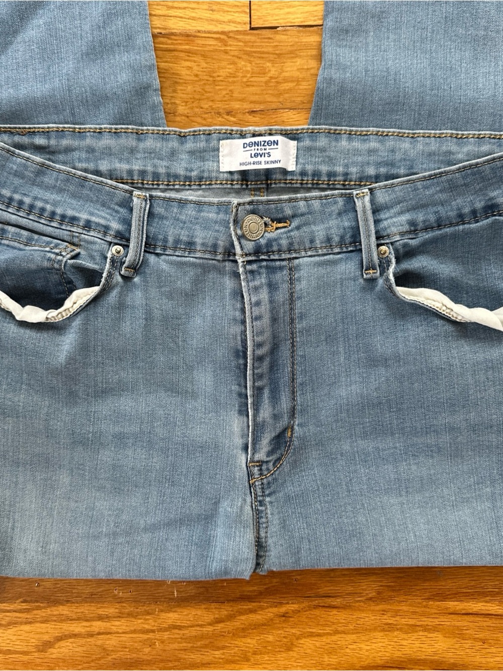 Bundle Of 2 Levi Women’s High-rise Skinny Jeans Size. 14 - Picture 4 of 16